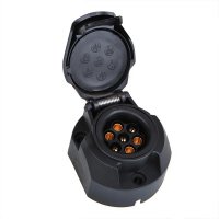 MULTIPRISE 7 PÔLES PVC + FEU BROUILLARD ARRIÈRE (1PC) MULTIPRISE 7 PÔLES PVC + FEU BROUILLARD ARRIÈRE (1PC)